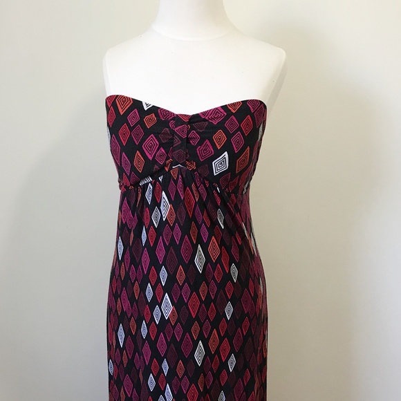 3/$25 Multicolour Triangle Strapless Maxi Dress - Picture 6 of 6